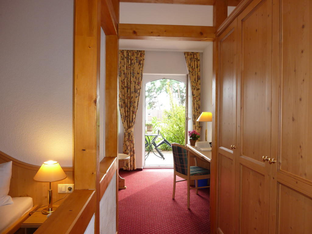 Landhaus Mueritzgarten Hotel Garni Röbel Pokój zdjęcie