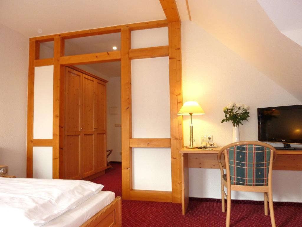 Landhaus Mueritzgarten Hotel Garni Röbel Pokój zdjęcie