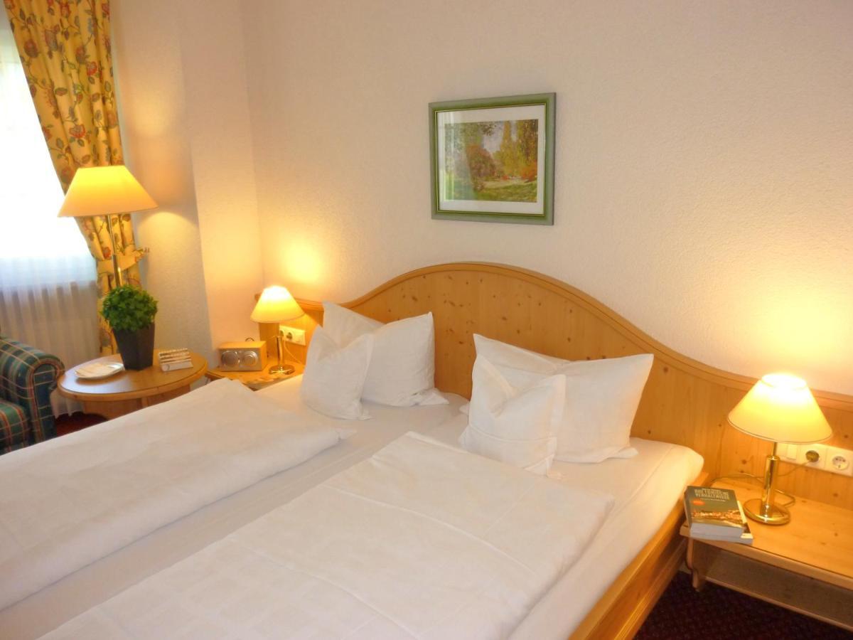 Landhaus Mueritzgarten Hotel Garni Röbel Zewnętrze zdjęcie
